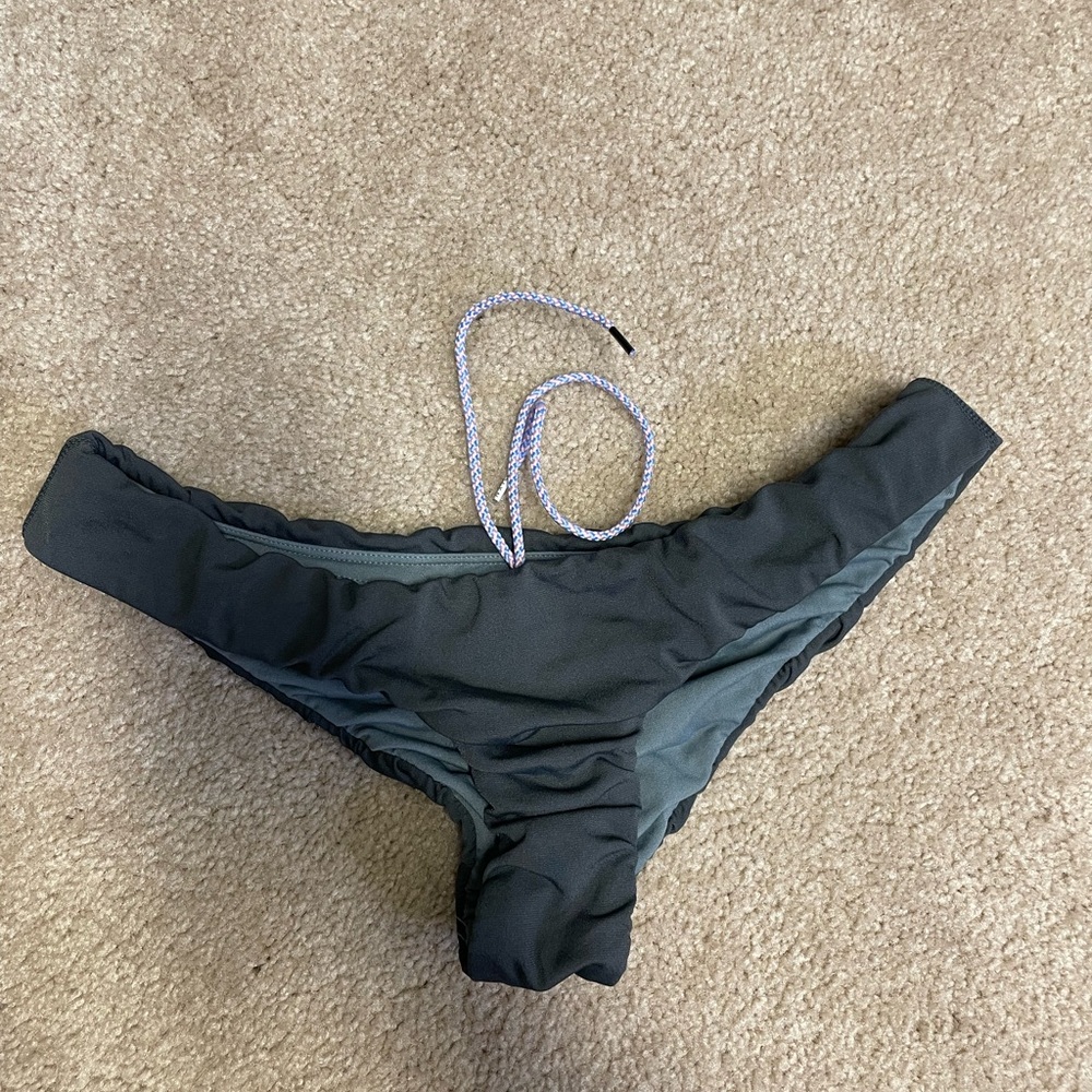 Jolyn Weston Bottom- Charcoal